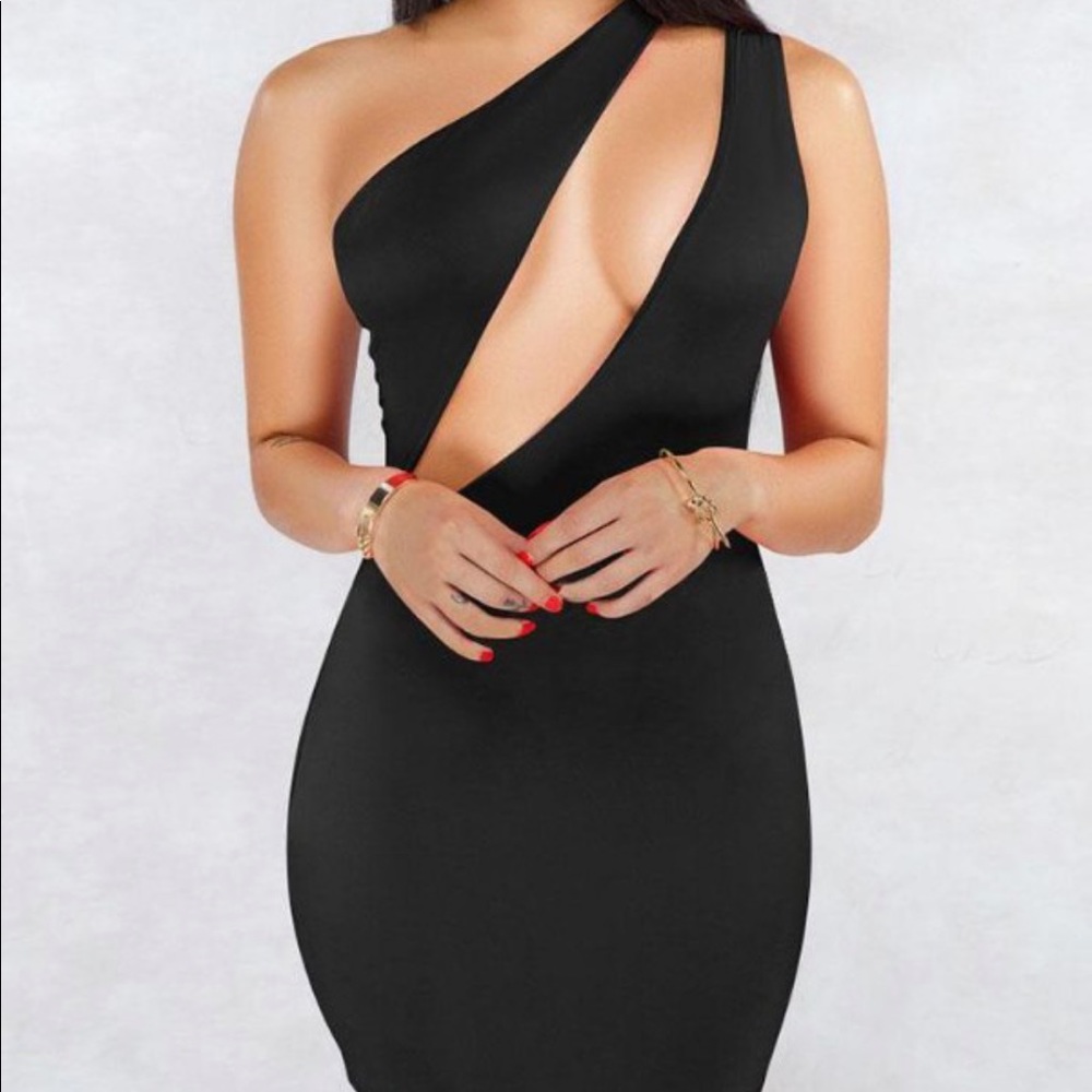 Black One Shoulder Cutout Front Dress